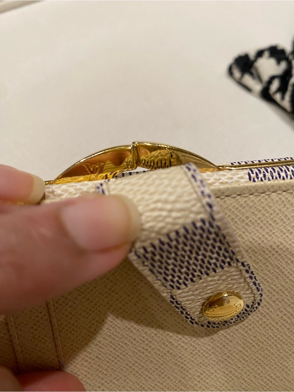 Louis Vuitton LV Damier Azur French Purse Wallet with Dust Bag - Picture 9 of 13